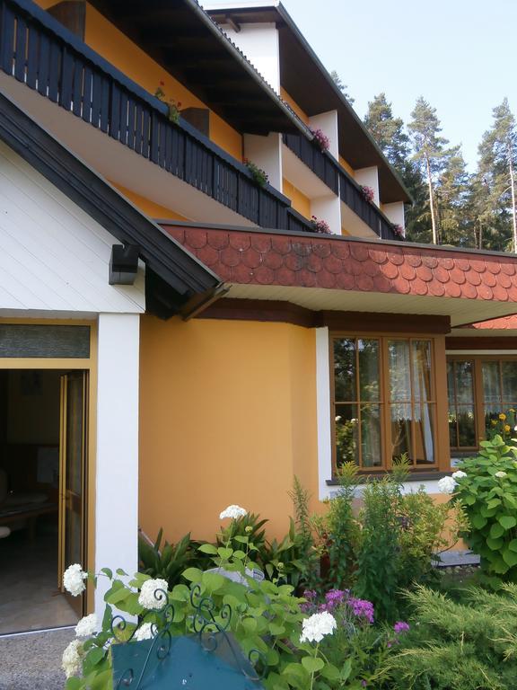 Ferienpension Garni Hubert Rigelnik Sankt Kanzian am Klopeiner See Exterior photo