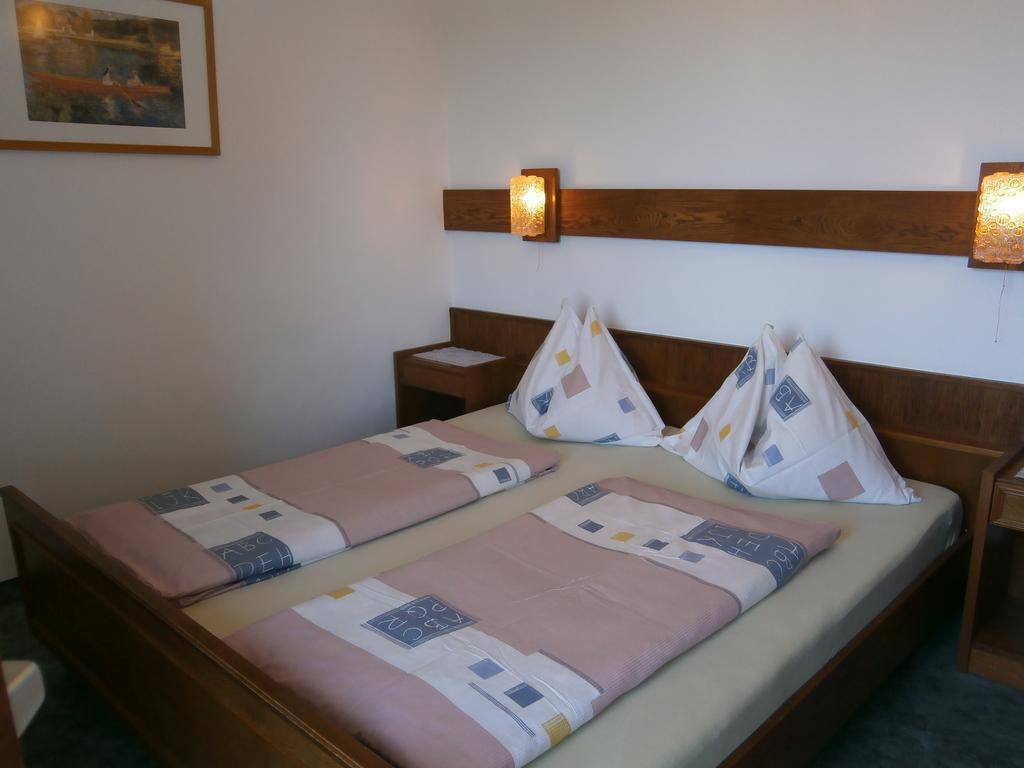 Ferienpension Garni Hubert Rigelnik Sankt Kanzian am Klopeiner See Room photo