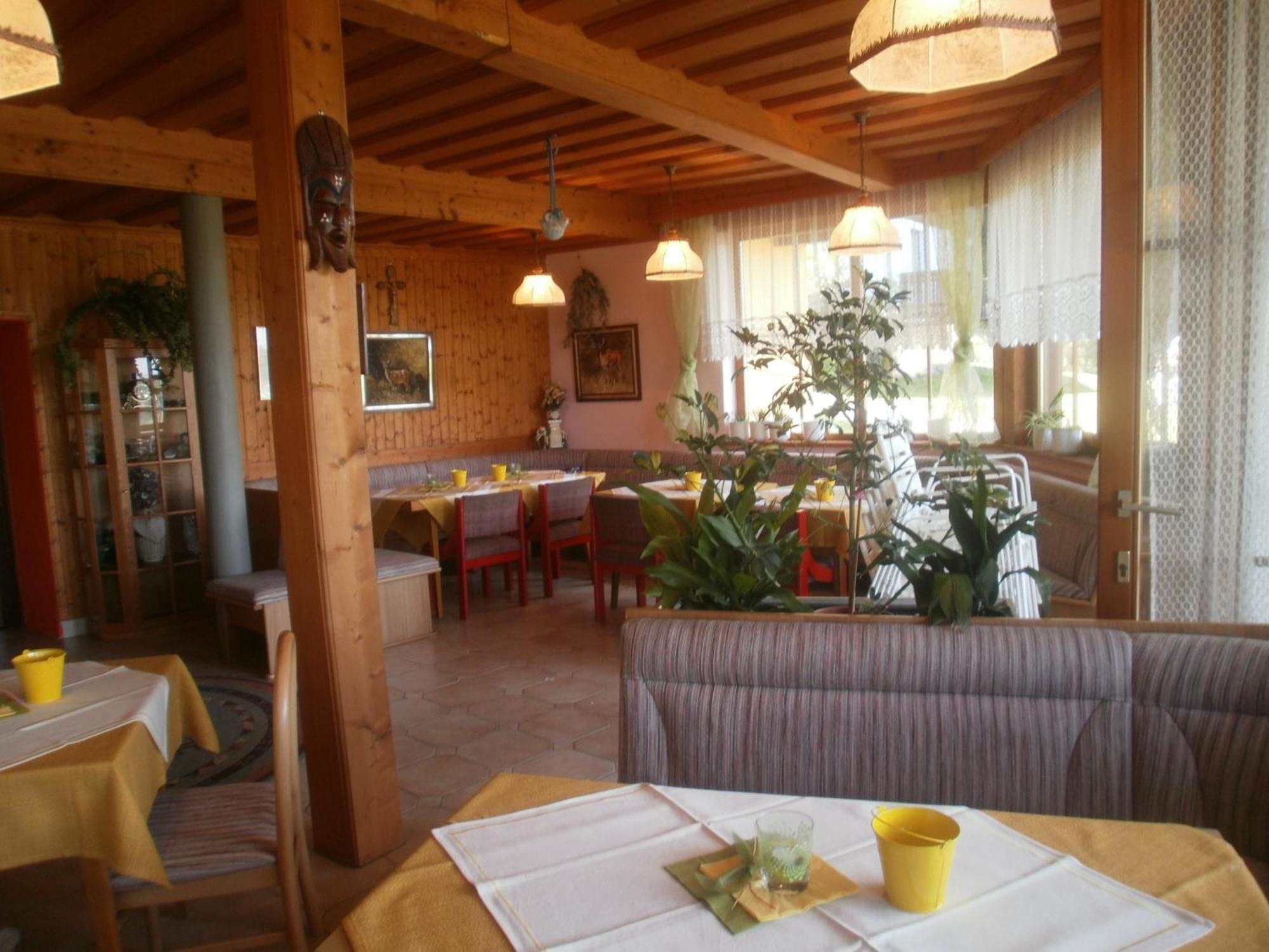 Ferienpension Garni Hubert Rigelnik Sankt Kanzian am Klopeiner See Exterior photo